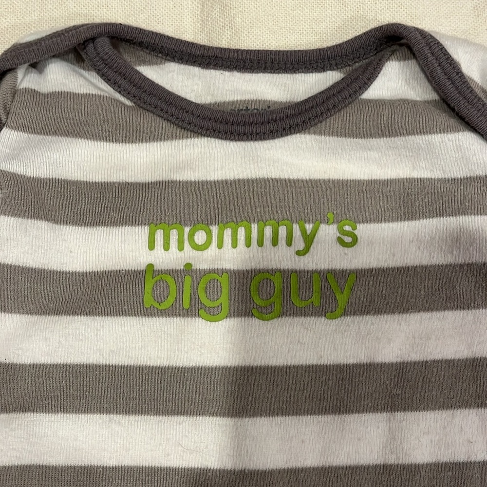 Carter’s Bodysuit - Picture 3 of 7